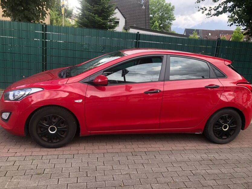i30