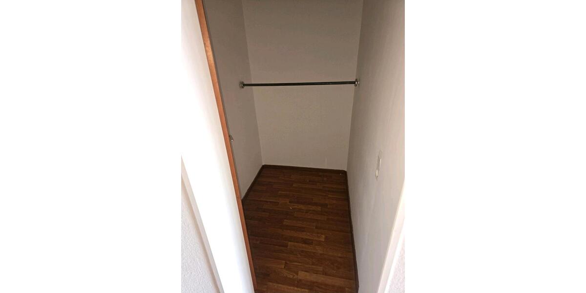 Etagenwohnung Krefeld Fischeln - 2 Zimmer, 66 m&sup2;, 900&euro; | Angebot:26322758