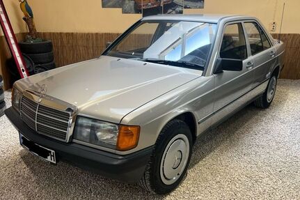 Mercedes 190