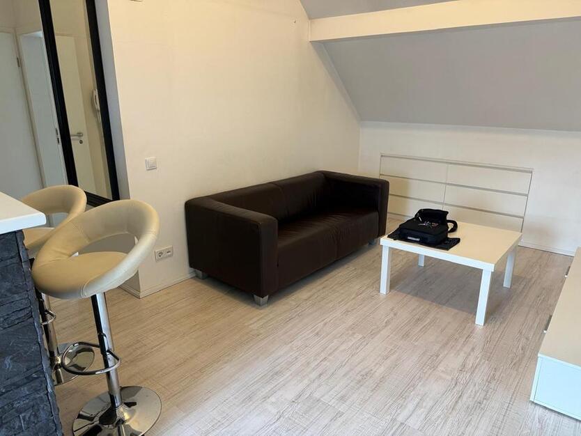 2-Raum Appartement in Meerbusch-Büderich, teilmöbliert zimmer