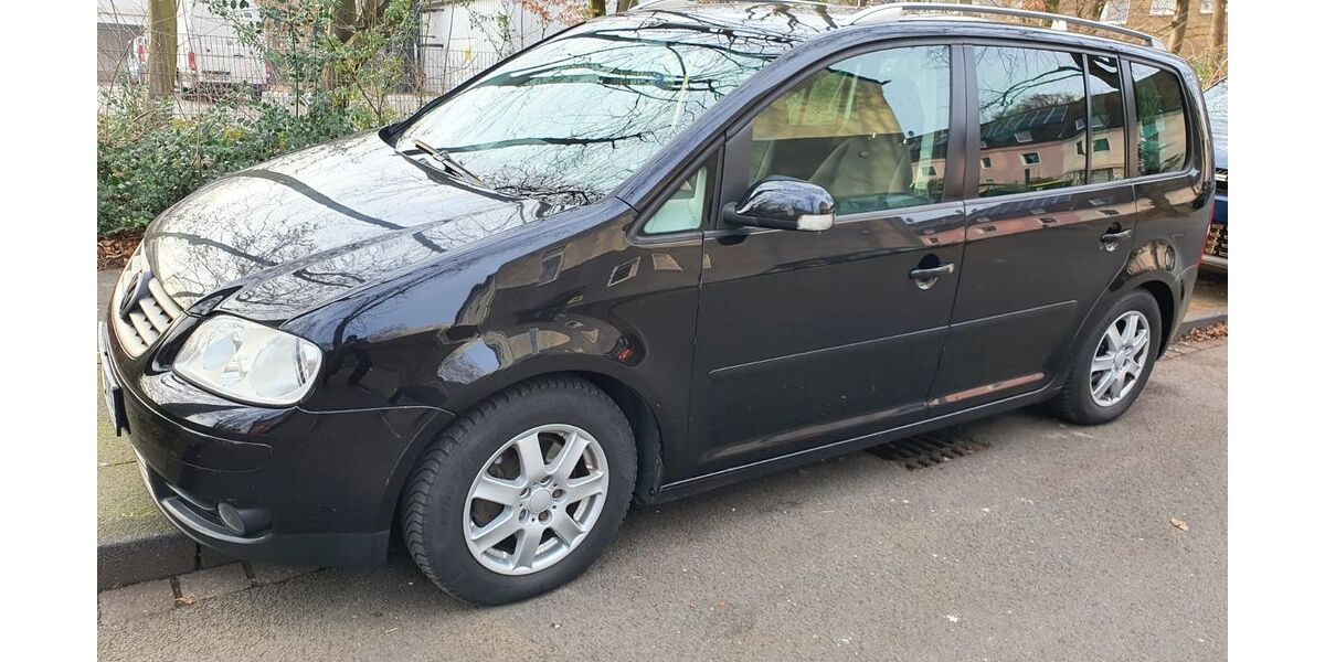 VW Touran 269.000 km 1.250 &euro; Duisburg 47167