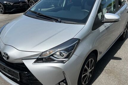 Toyota Yaris 4.557 km 14.900 &euro; Oberhausen 46045