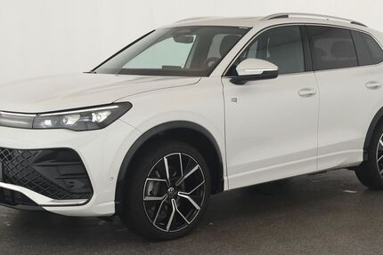 VW Tiguan 26.600 km 43.184 &euro; Düsseldorf 40233