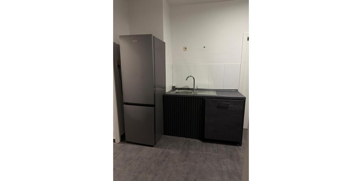 Etagenwohnung Düsseldorf Oberbilk - 3 Zimmer, 94 m&sup2;, 1.278&euro; | Angebot:26385455