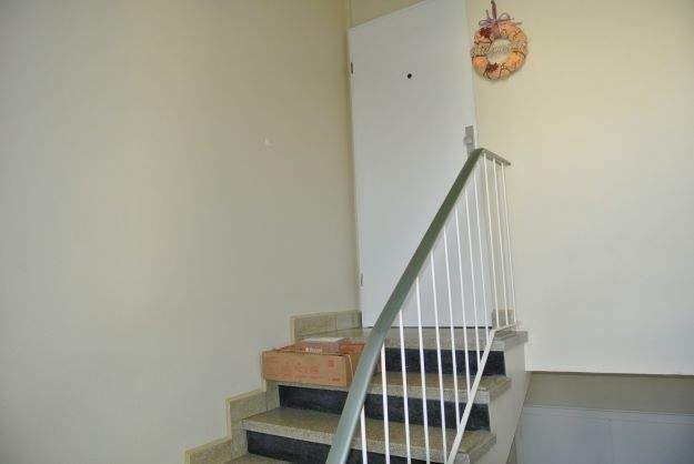 Citylage Mülheim-Mitte Wohn-und Geschäftshaus-Mehrfamilienhaus mit 11 Wohnungen und zwei Gewerbeeinheiten 2 zimmer