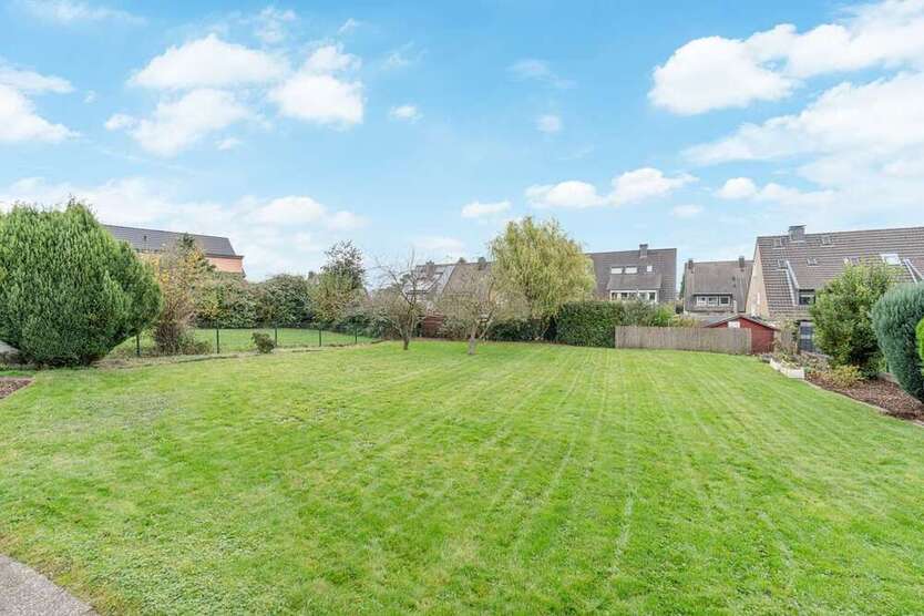 Haus zum Kaufen in Essen Burgaltendorf 748.000 € 262 m²