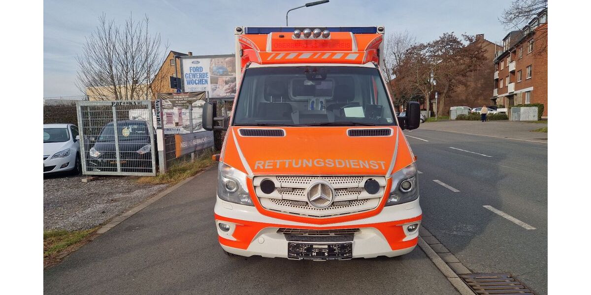 Mercedes-Benz Sprinter 300.543 km 15.400 &euro; Düsseldorf 40549