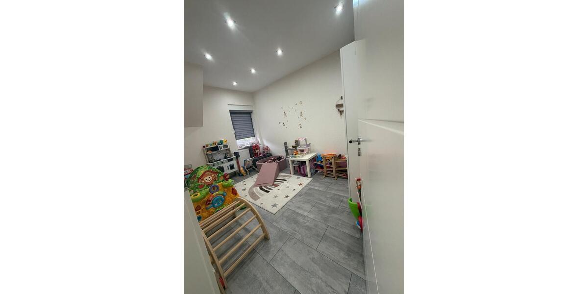 Reihenhaus Gladbeck Alt-Rentfort - 4 Zimmer, 64 m&sup2;, 1.920&euro; | Angebot:26283578