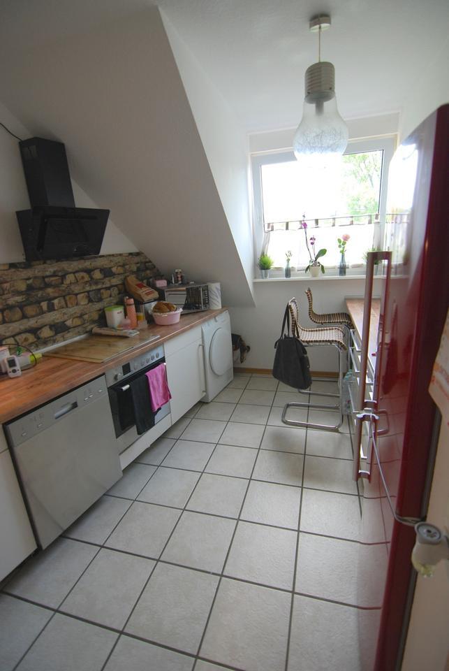 Zentrale 3,5 Zimmer Wohnung Dachgeschoss Fußbodenheizung zimmer