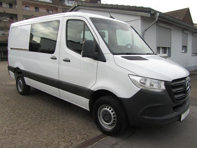 Mercedes-Benz Sprinter 108.800 km 27.699 € Düsseldorf 40591