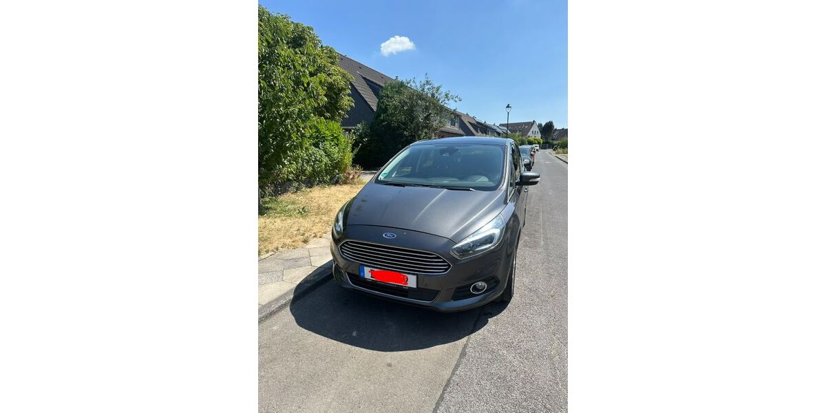 Ford S-Max 206.000 km 10.000 &euro; Düsseldorf 40229
