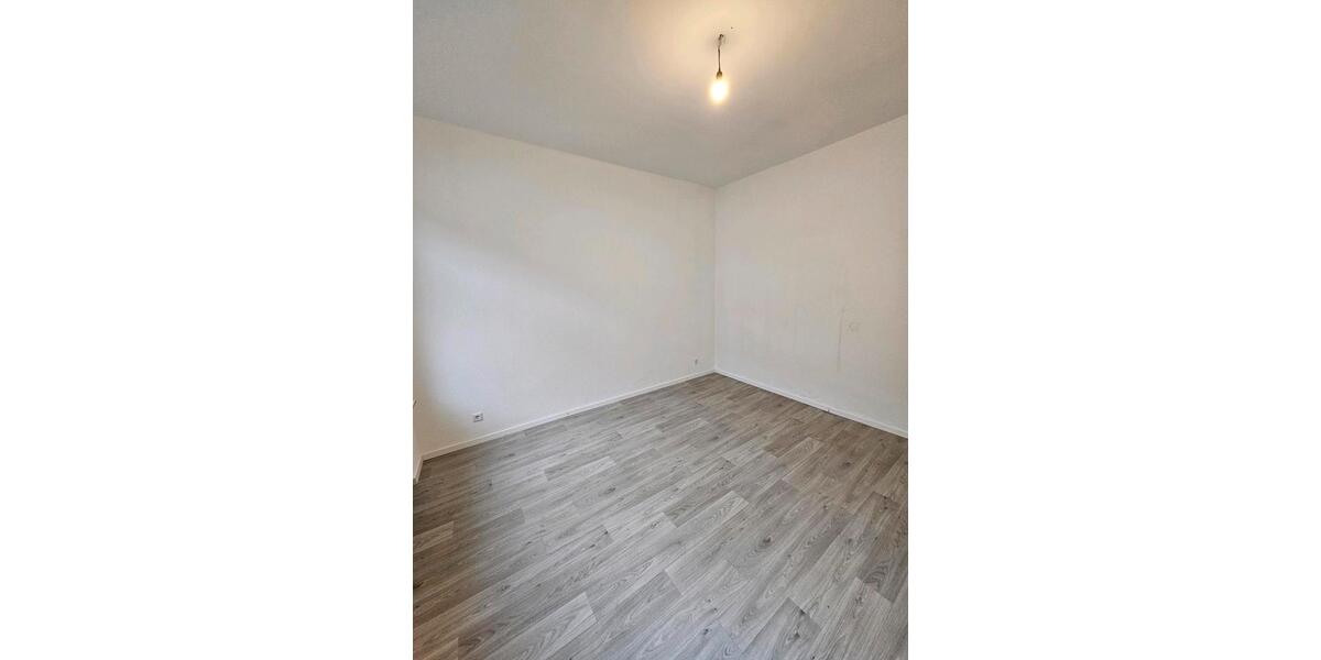 Etagenwohnung Krefeld Cracau - 2 Zimmer, 53 m&sup2;, 530&euro; | Angebot:25545191