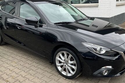 Mazda 3 107.000 km 11.450 &euro; Moers 47447