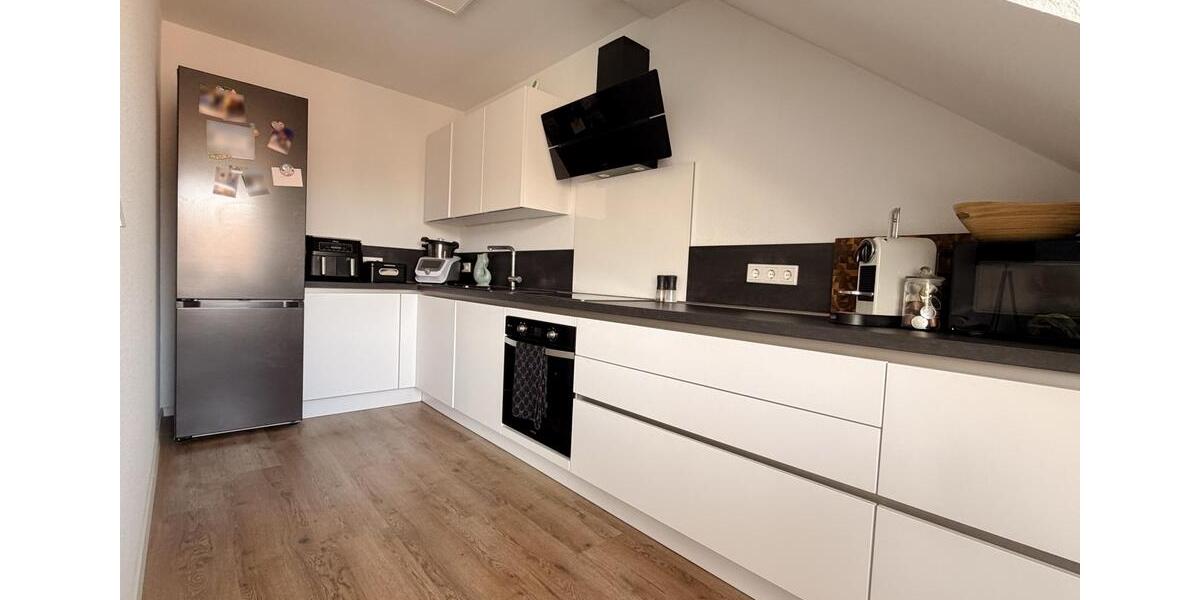 Dachgeschoßwohnung Duisburg Huckingen - 3 Zimmer, 70 m&sup2;, 200.000&euro; | Angebot:27425714
