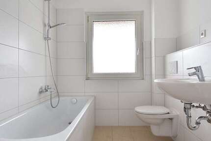 Wohnung Oberhausen - 3 Zimmer, 87 m&sup2;, 945&euro; | Angebot:25237619