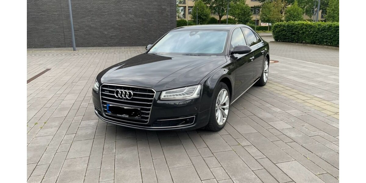 Audi A8 162.354 km 28.200 &euro; Bochum 44795