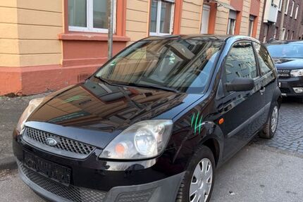 Ford Fiesta 124.600 km 1.000 &euro; Gelsenkirchen 45881