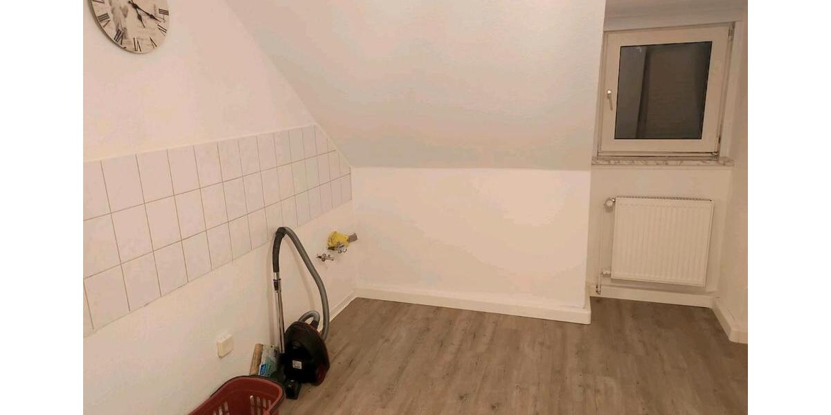 Dachgeschoßwohnung Herne Altenhöfen - 2 Zimmer, 34 m&sup2;, 362&euro; | Angebot:25514437