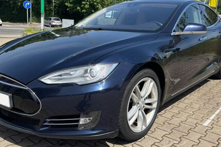 Tesla Model S 194.000 km 18.900 &euro; Essen 45309