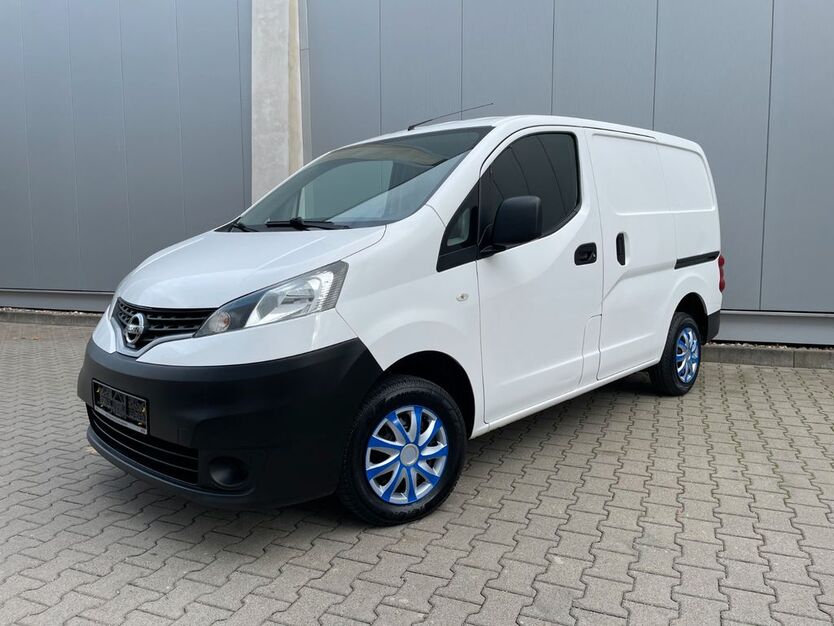 Nissan NV200 150.000 km 9.900 € Düsseldorf 40231