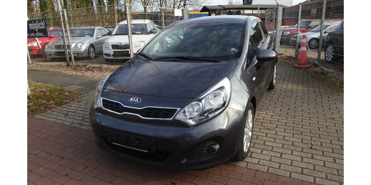 Kia Rio 161.000 km 3.490 &euro; Duisburg 47249