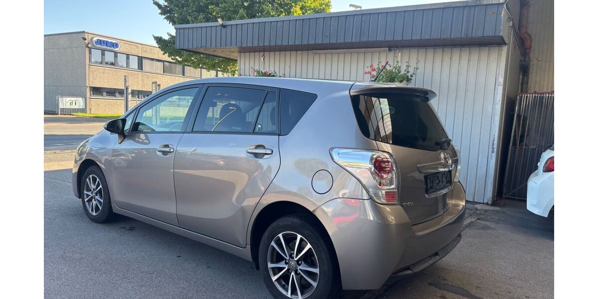 Toyota Verso 177.000 km 4.750 &euro; Essen 45356
