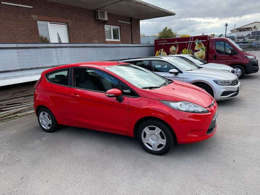 Ford Fiesta 96.130 km 4.950 € Mettmann 40822