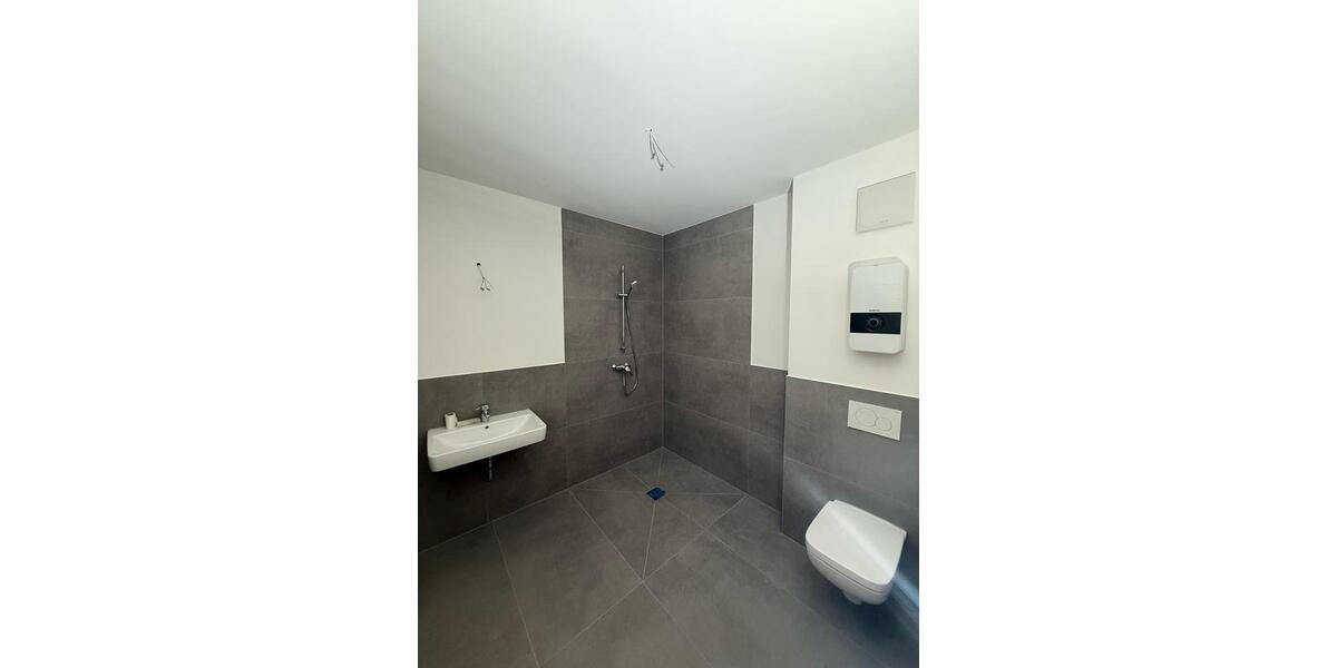 Exklusive Neubau Erdgeschosswohnung in zu Wohnraum umgebauter Kirche in Rheinberg-Orsoy zu vermieten! 2 zimmer