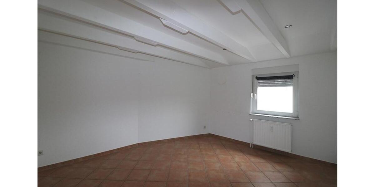 Dachgeschoßwohnung Duisburg Essenberg - 2 Zimmer, 65 m&sup2;, 550&euro; | Angebot:26111465