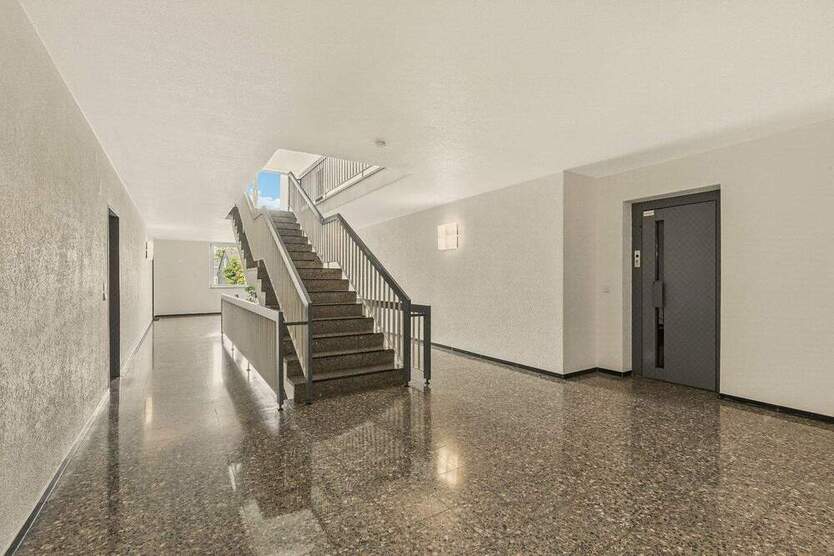 Altersgerechte Eigentumswohnung mit Sonnenbalkon und Aufzug in Ratingen-Hösel 3 zimmer