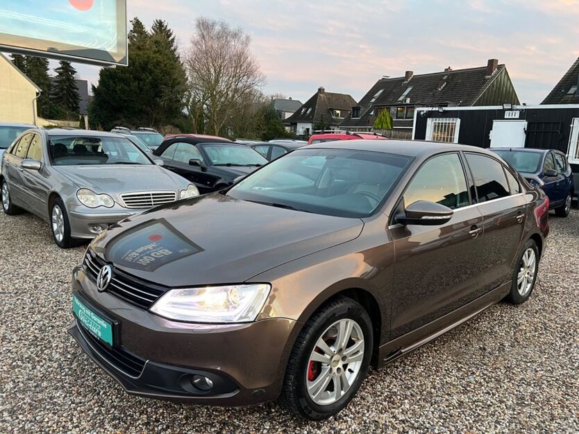 VW Jetta 170.000 km 3.999 € Essen 45355