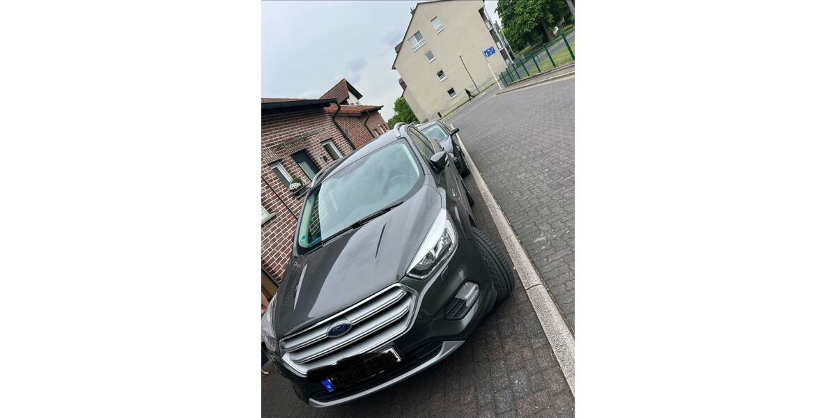 Ford Kuga 19.500 km 13.700 &euro; Marl 45770