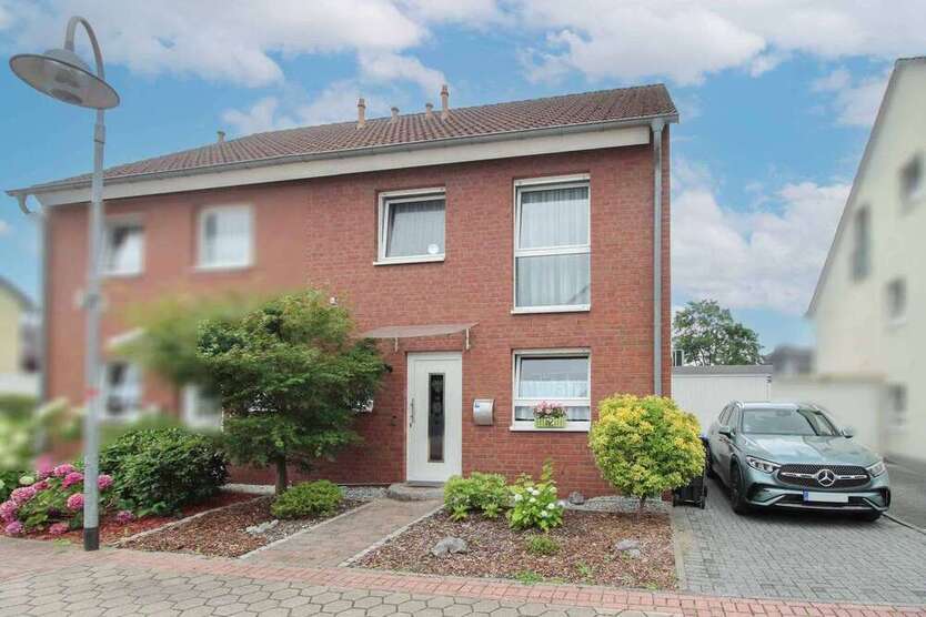 Haus zum Kaufen in Moers 499.000 € 128 m²