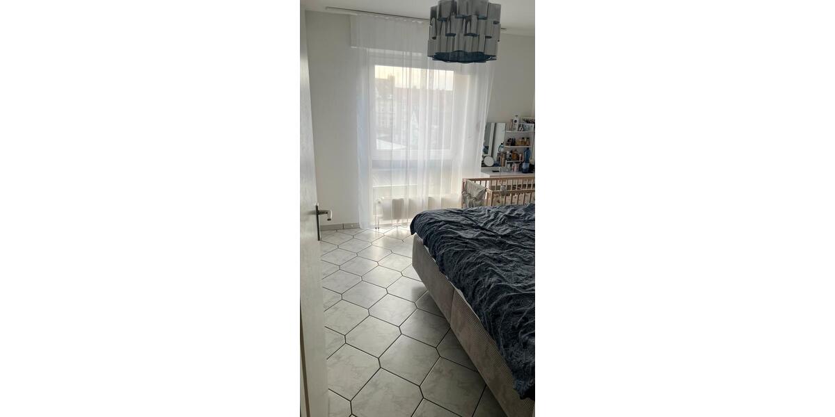 Etagenwohnung Gelsenkirchen - 3.5 Zimmer, 76 m&sup2;, 180.000&euro; | Angebot:26652464