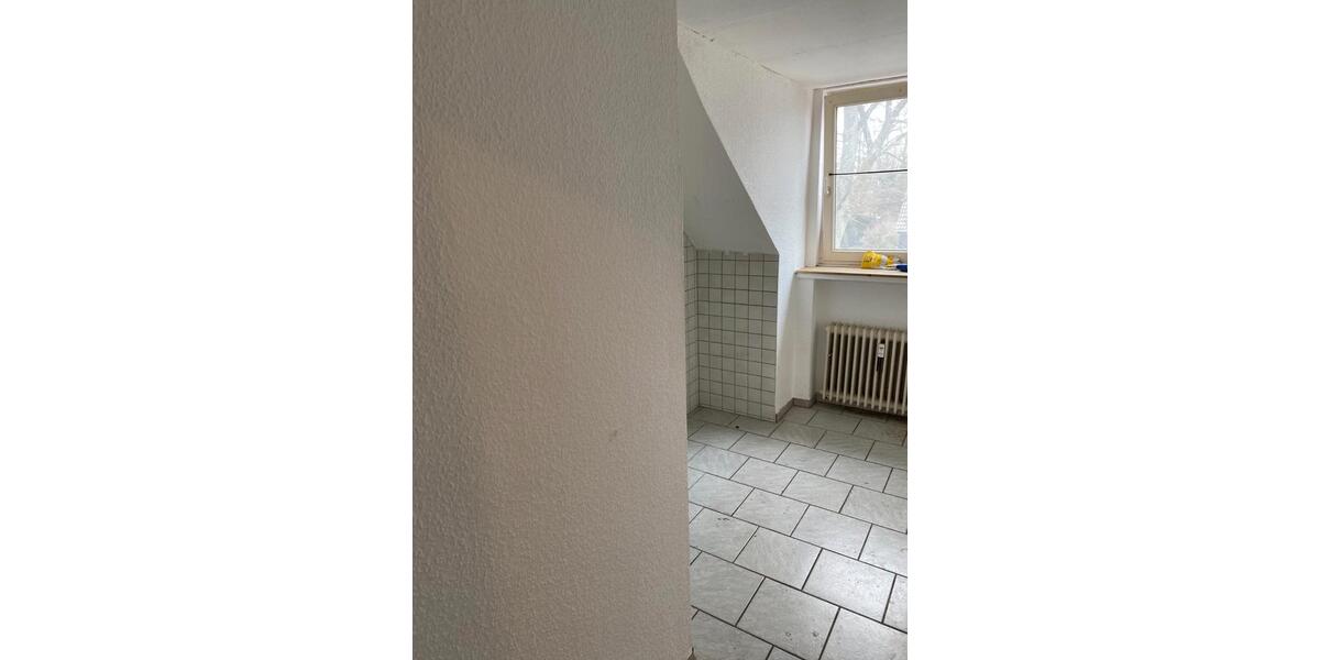 Dachgeschoßwohnung Bottrop Batenbrock - 3 Zimmer, 56 m&sup2;, 448&euro; | Angebot:26323654
