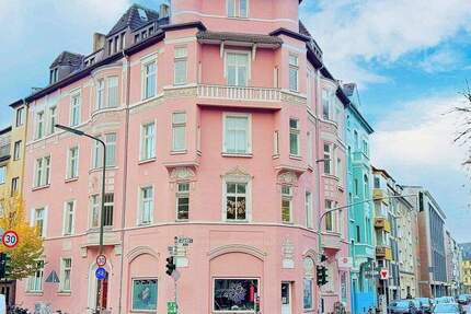 Urban wohnen, himmlisch leben: Charmantes DG-Apartment mit Flair! 1 zimmer