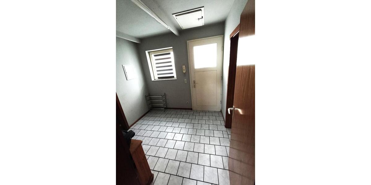 Dachgeschoßwohnung Oberhausen Osterfeld - 1 Zimmer, 40 m&sup2;, 360&euro; | Angebot:26310872
