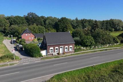 **freistehendes Einfamilienhaus im Naturschutzgebiet von Krefeld-Hüls sucht neuen Zuwachs** 5 zimmer