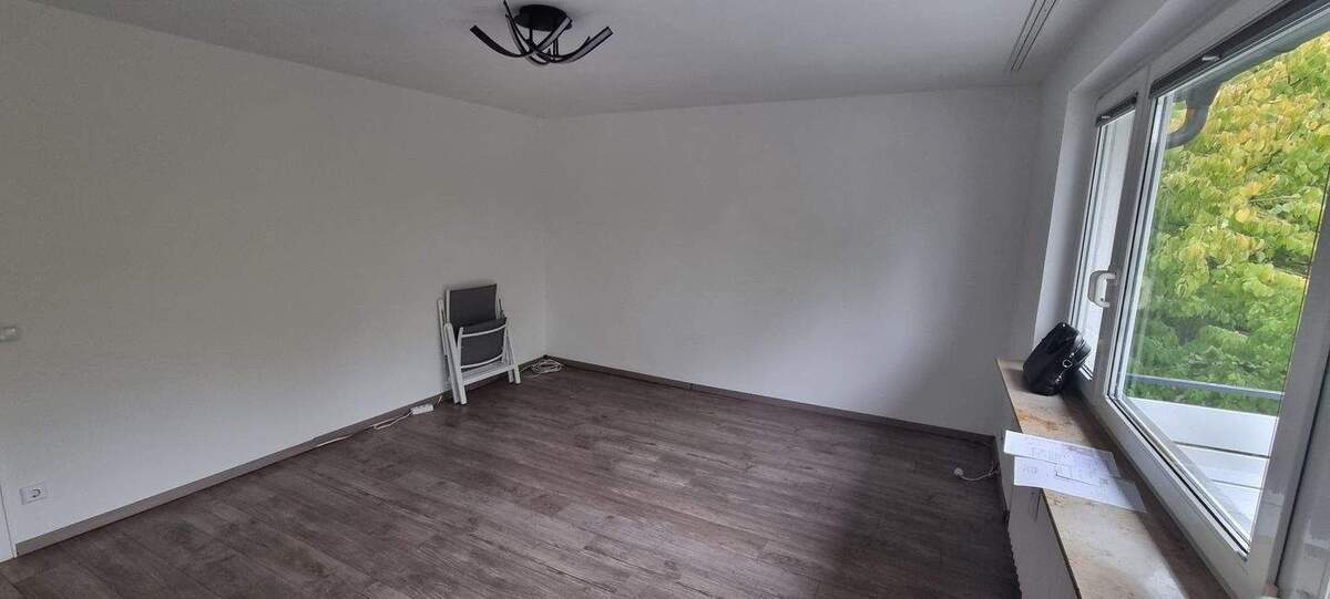 GELEGENHEITI!!! RENOVIERTE + GEMÜTLICHE 3 ZIMMER WOHNUNG mit BALKON in ESSEN - SCHÖNEBECK!!! 3 zimmer
