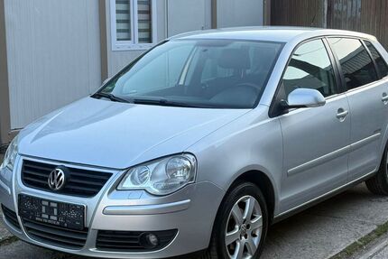 VW Polo 109.000 km 6.490 &euro; Hattingen 45525