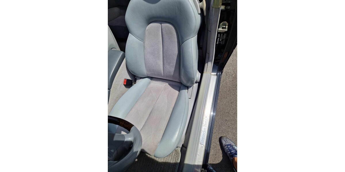 Mercedes-Benz CLK 320 165.500 km 11.990 &euro; Moers 47441