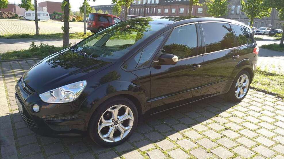 S-Max