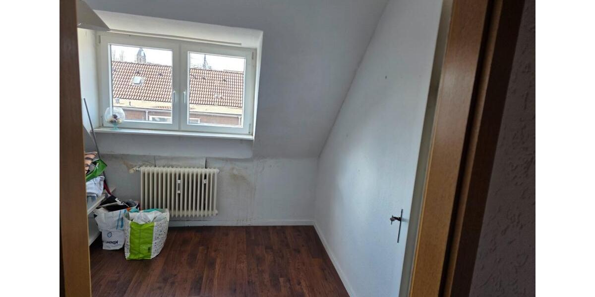 Dachgeschoßwohnung Oberhausen - 3.5 Zimmer, 80 m&sup2;, 590&euro; | Angebot:26396497