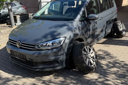 VW Touran 139.670 km 18.990 &euro; Ratingen 40880