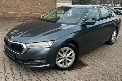 Skoda Octavia 152.244 km 15.990 &euro; Düsseldorf 40597
