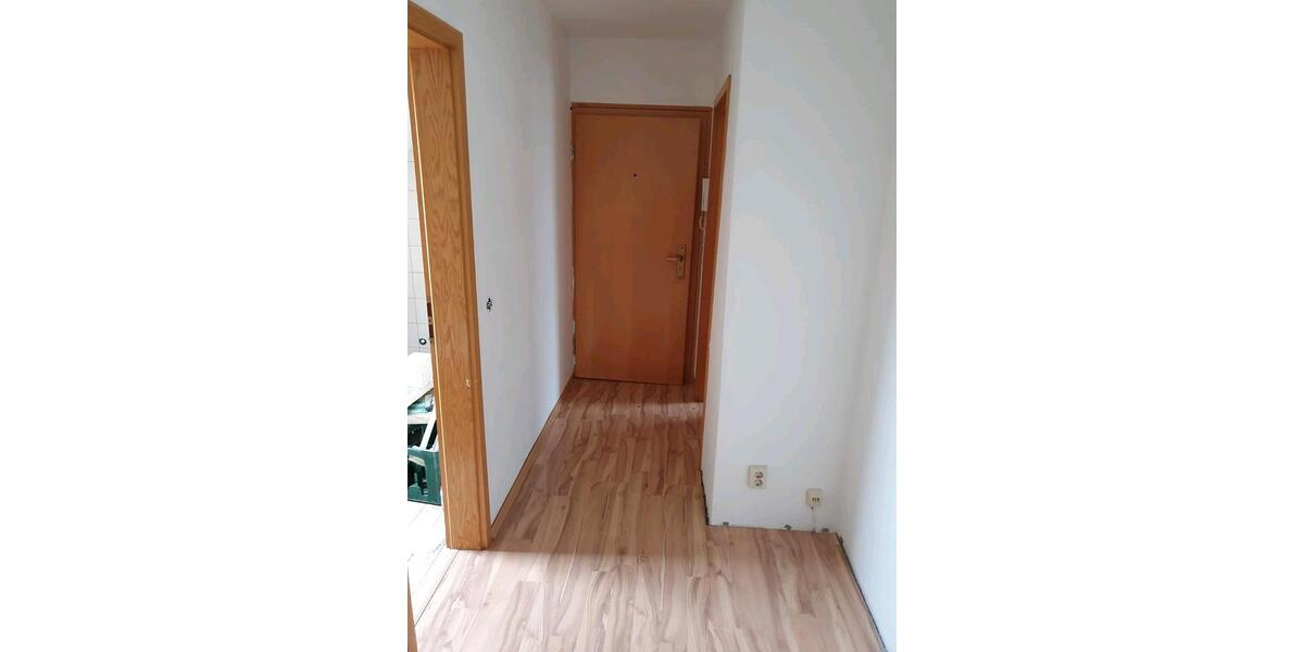 Dachgeschoßwohnung Essen Stadtbezirk VII - 2 Zimmer, 68 m&sup2;, 390&euro; | Angebot:26403778