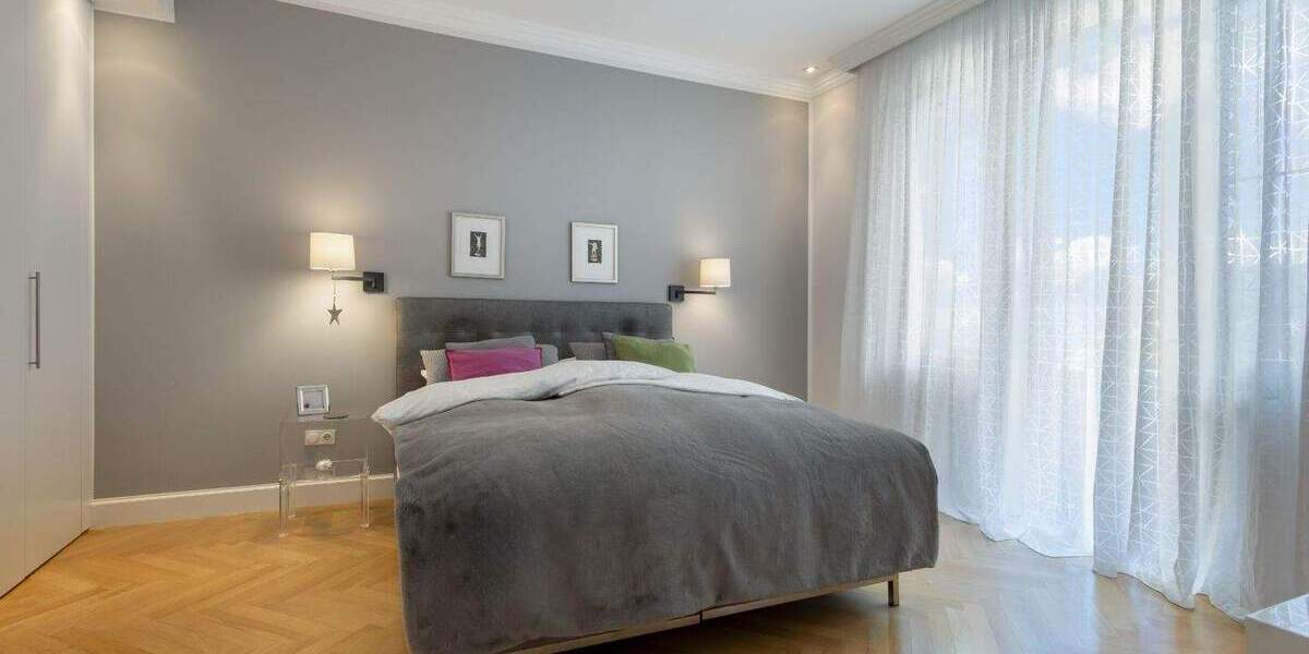 Reihenmittelhaus Krefeld Cracau - 7 Zimmer, 202 m&sup2;, 1.590.000&euro; | Angebot:23950806