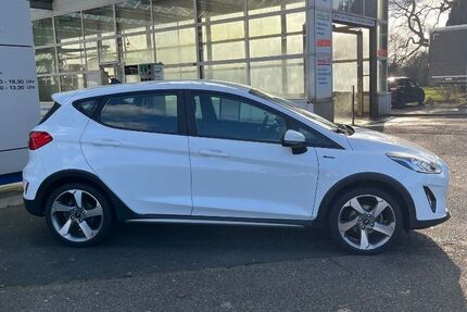 Ford Fiesta 94.330 km 9.990 &euro; Kamp-Lintfort 47475