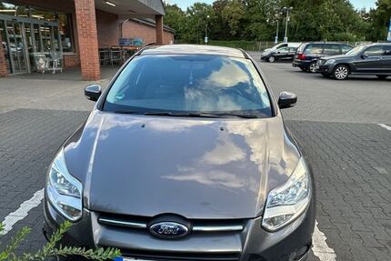 Ford Focus 125.000 km 9.300 &euro; Duisburg 47166