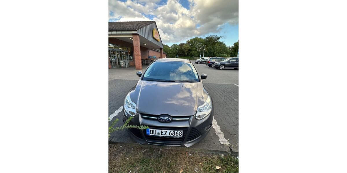 Ford Focus 125.000 km 9.300 &euro; Duisburg 47166